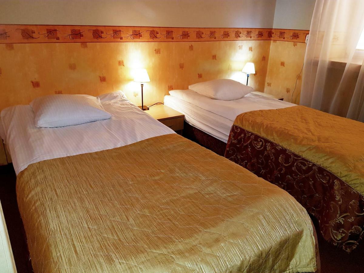 Hotel Iskra Rzeszów Eksteriør billede