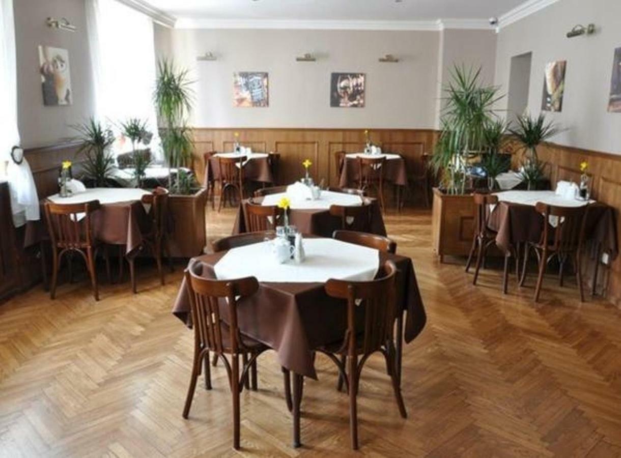 Hotel Iskra Rzeszów Eksteriør billede