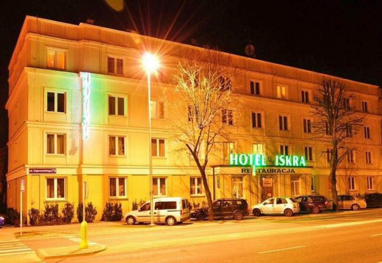 Hotel Iskra Rzeszów Eksteriør billede
